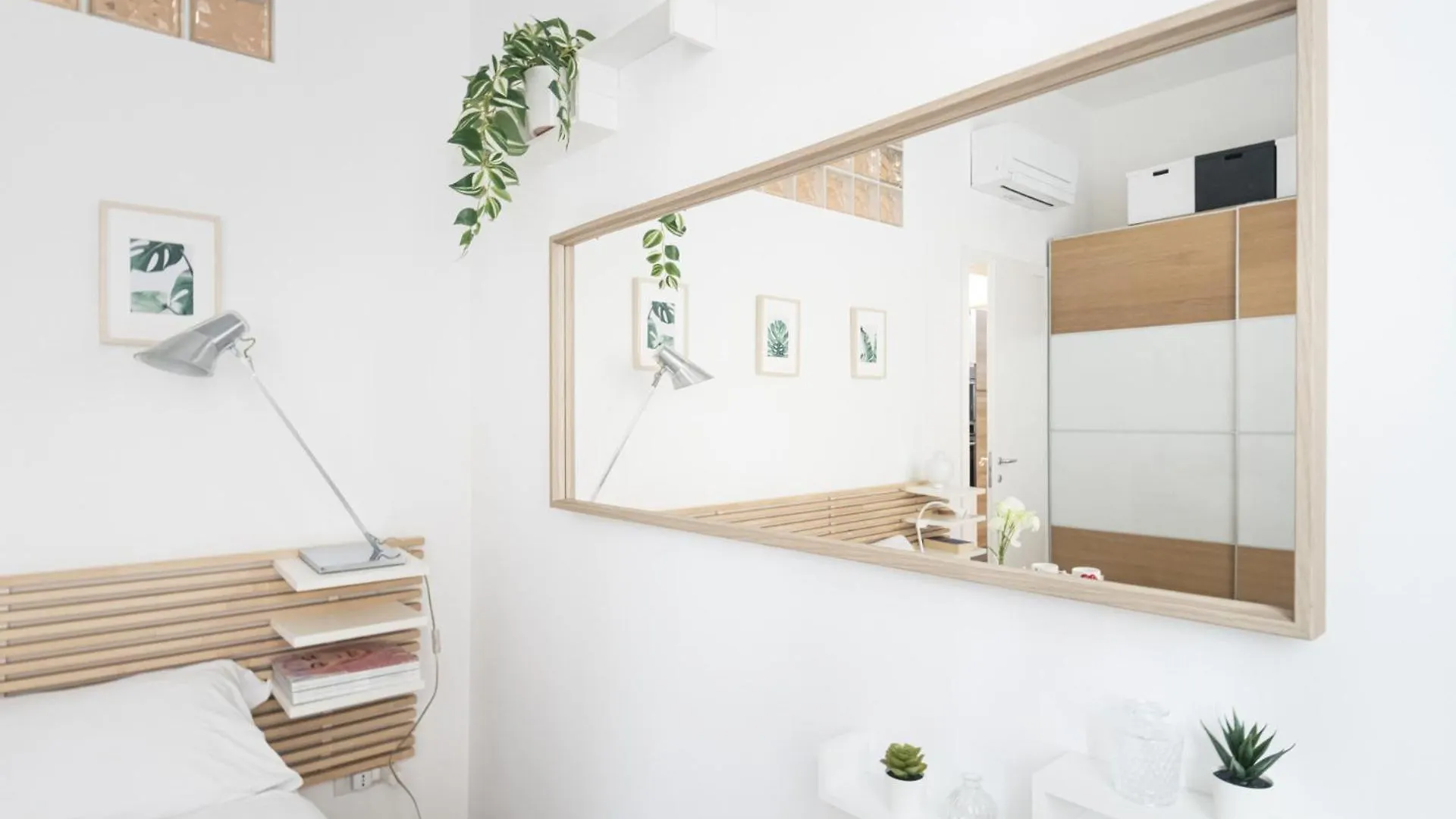 Easylife - Luminoso Bilocale In City Life ميلان 0*,