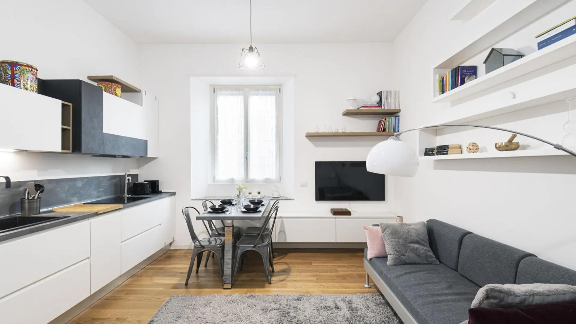 Easylife - Luminoso Bilocale In City Life ميلان